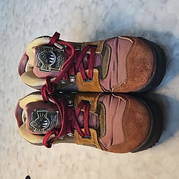 Salomon hiking boots - Picture 2 of 10